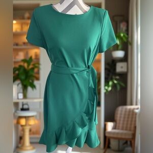 Calvin Klein Short Sleeve Ruffle Faux Wrap Dress Green size 12